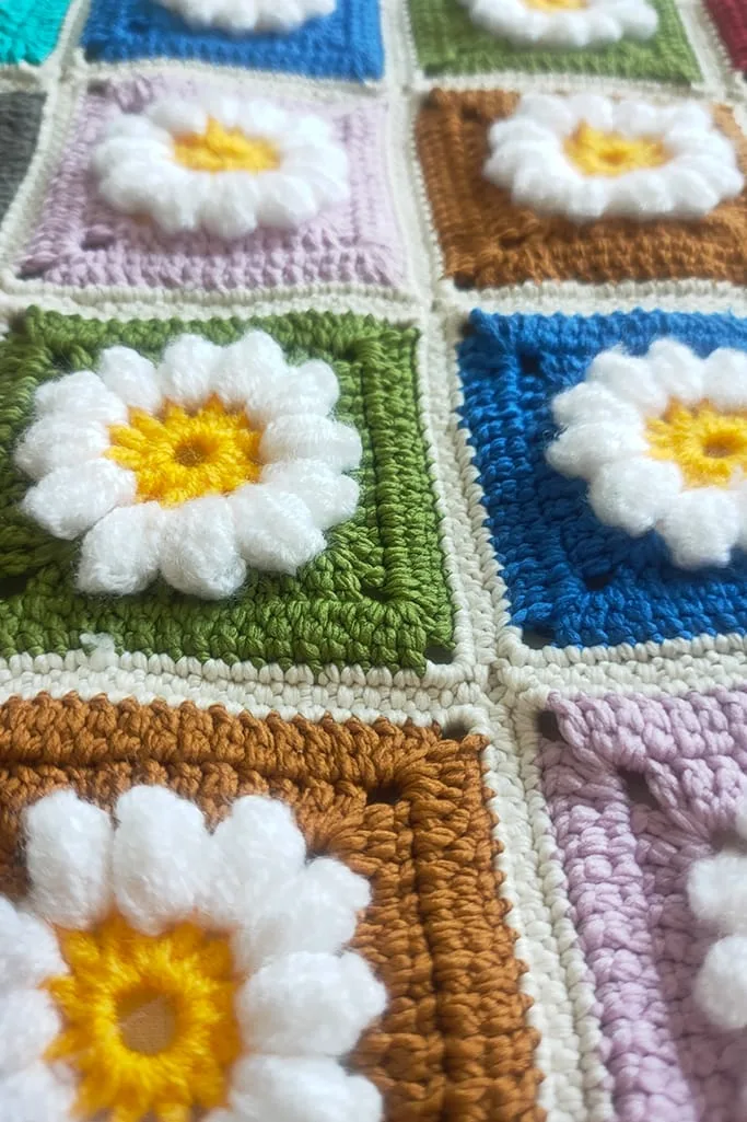 Tığ İşi Kare Renkli El Örgüsü Çanta - Görsel 3